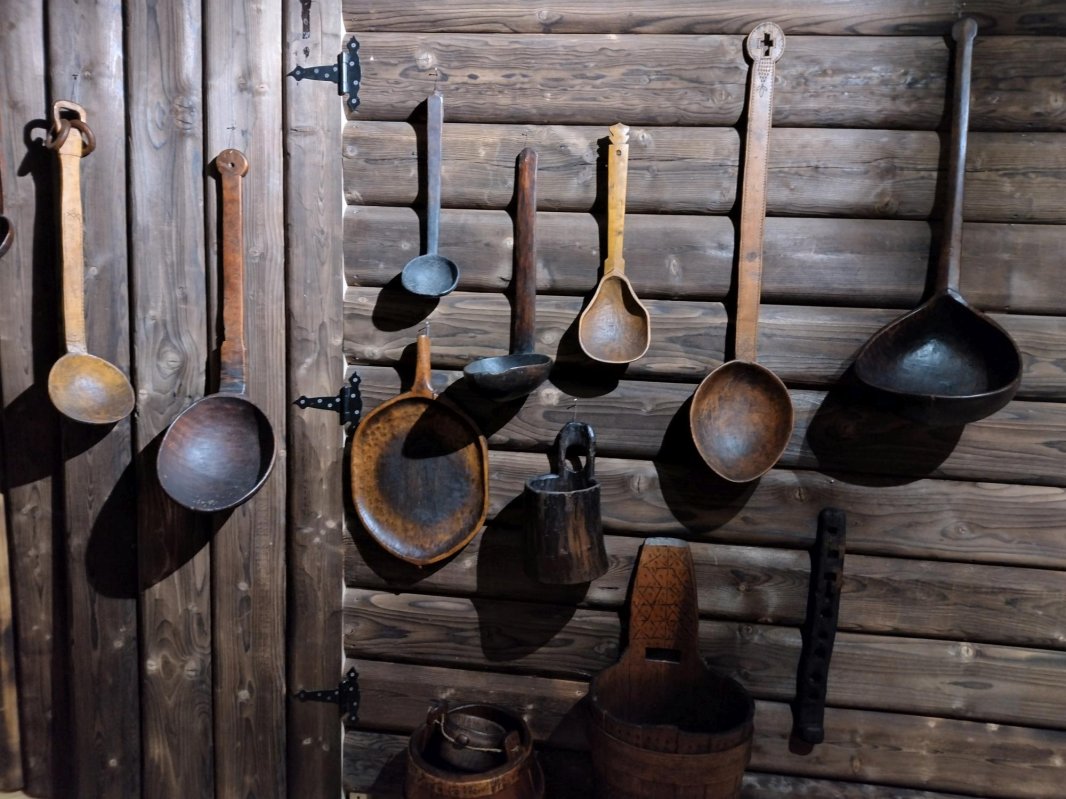 O călătorie iniţiatică în civilizaţia lemnului 221487