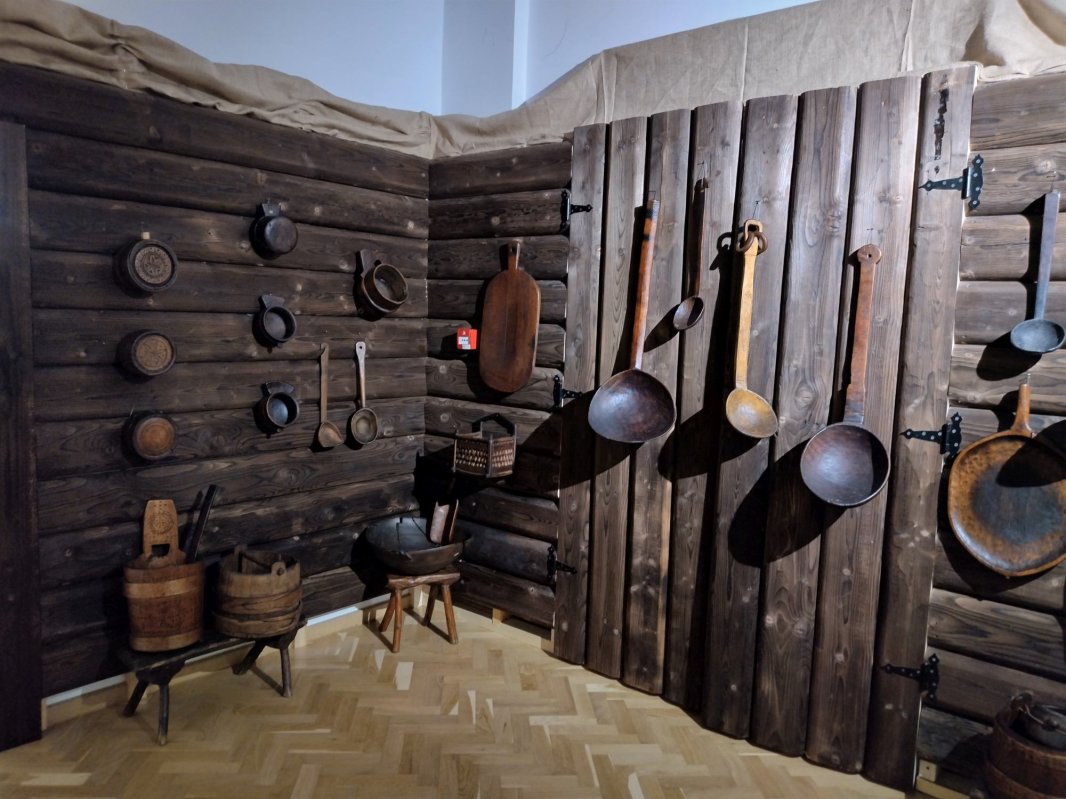 O călătorie iniţiatică în civilizaţia lemnului 221491