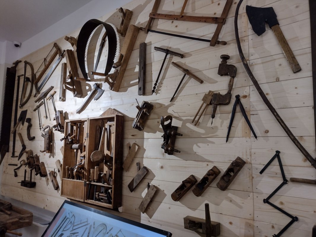 O călătorie iniţiatică în civilizaţia lemnului 221492