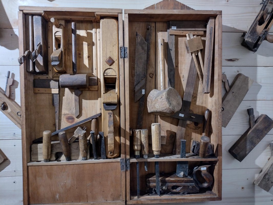 O călătorie iniţiatică în civilizaţia lemnului 221505