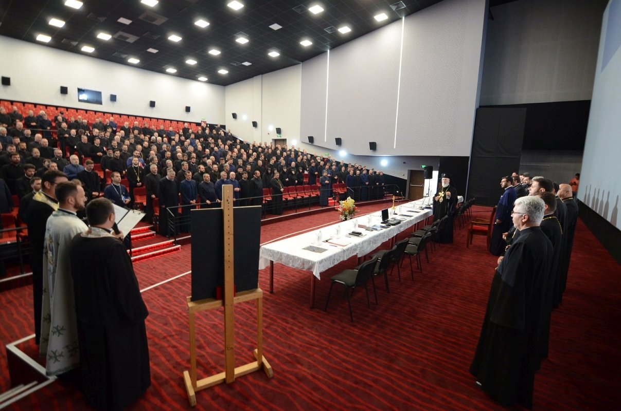 Prima conferință pastoral‑misionară anuală cu clericii din Dâmbovița  221569