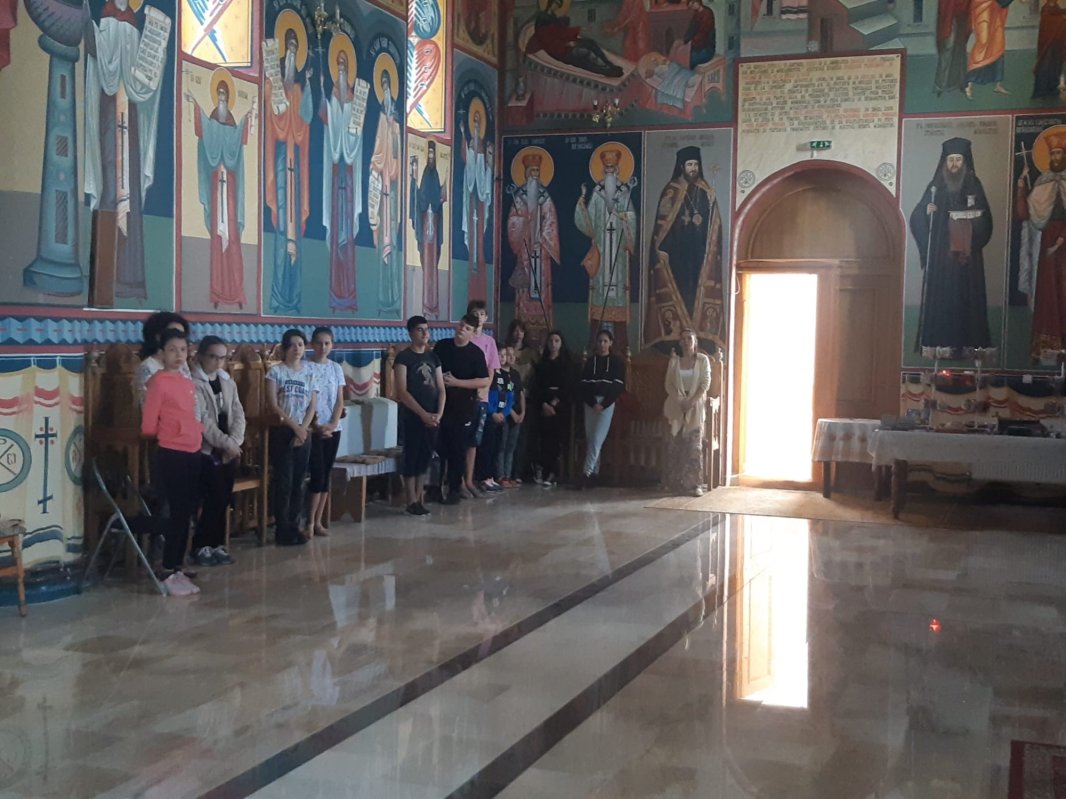 Elevi români și ucraineni în taberele de creație organizate de Episcopia Oradiei 221633