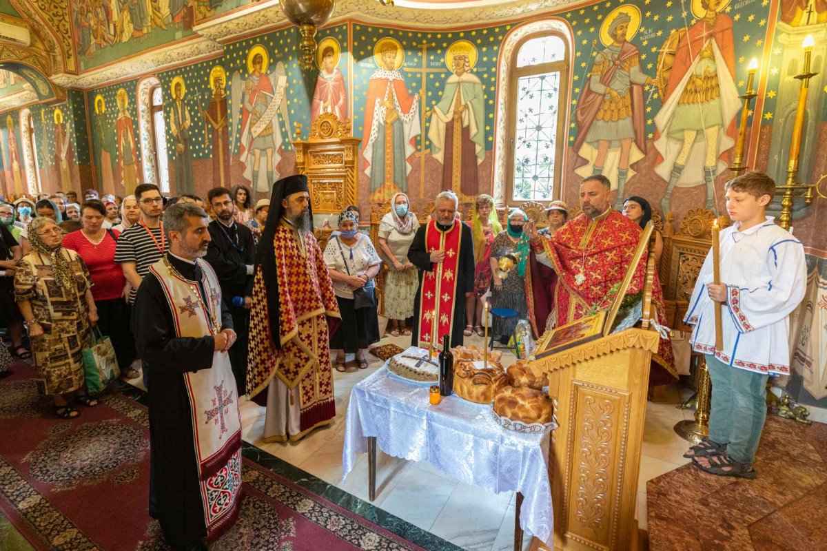 Sărbătorirea ocrotitorului Parohiei Mărcuţa din Capitală 221667