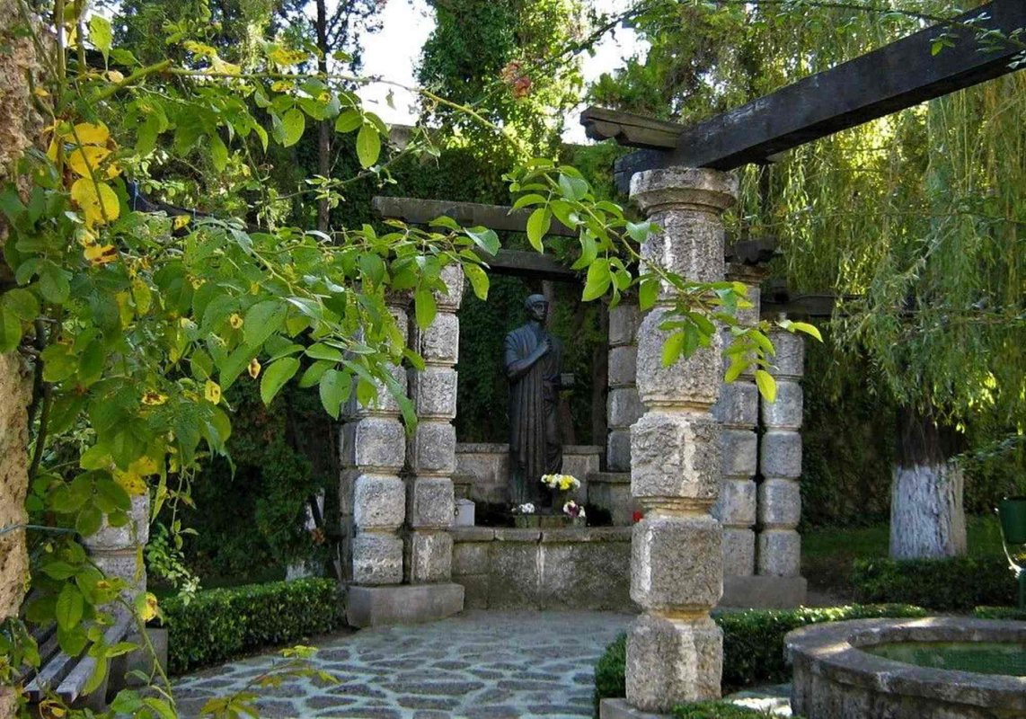 Sfântul Pantelimon, tămăduitorul milostiv al sărmanilor 221612