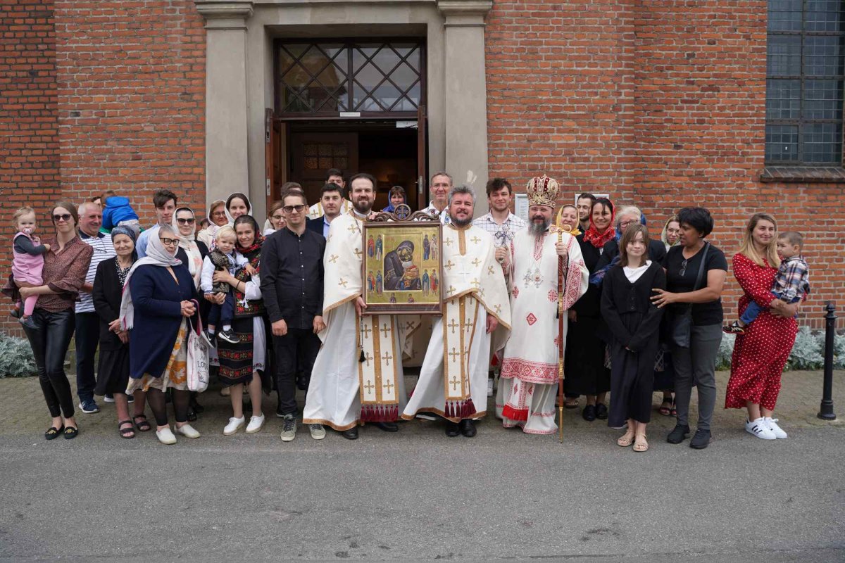 Binecuvântare arhierească pentru românii de pe o insulă daneză 221819