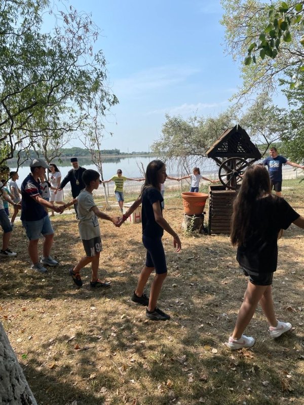 Activități cu tineri de la parohii brăilene 221884