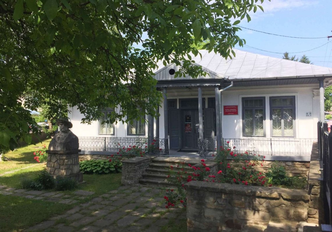 Acasă la scriitorul Calistrat Hogaș 222078