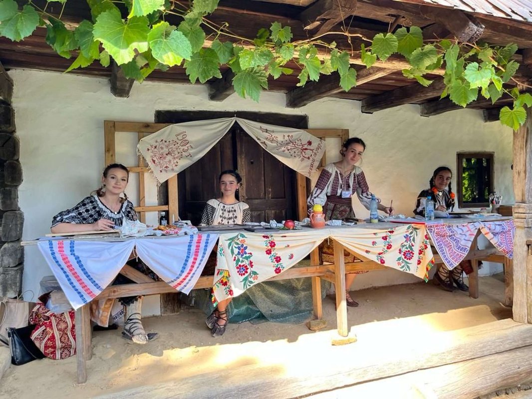 Olimpiada „Meșteșuguri artistice tradiționale”, un sfert de veac de întoarcere acasă 222064