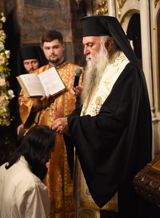 Clipe de slujire și rugăciune la vetre monahale vâlcene 222219