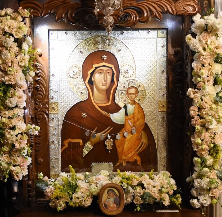 Clipe de slujire și rugăciune la vetre monahale vâlcene 222220