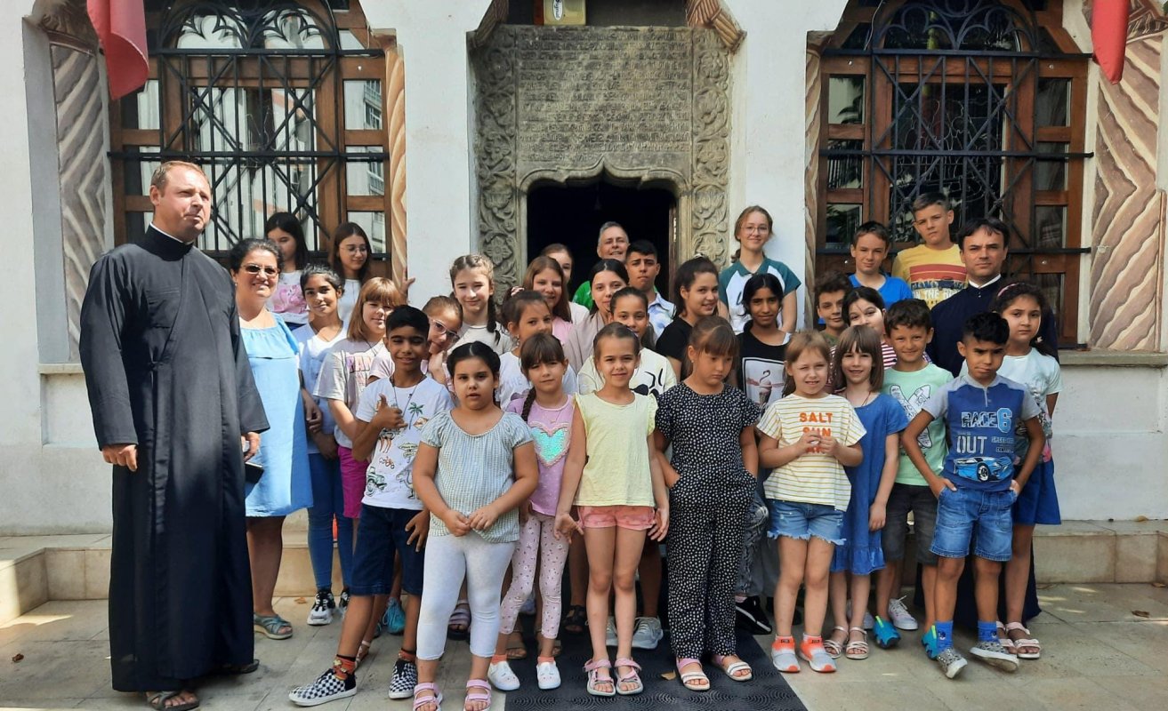A început școala de vară a Bisericii Olari din București 222316