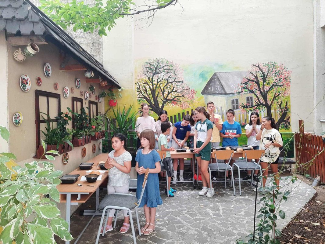 A început școala de vară a Bisericii Olari din București 222317