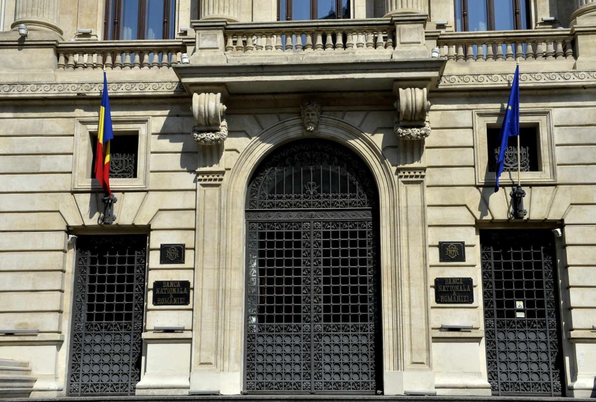 ROBOR se menţine la 8% 222283