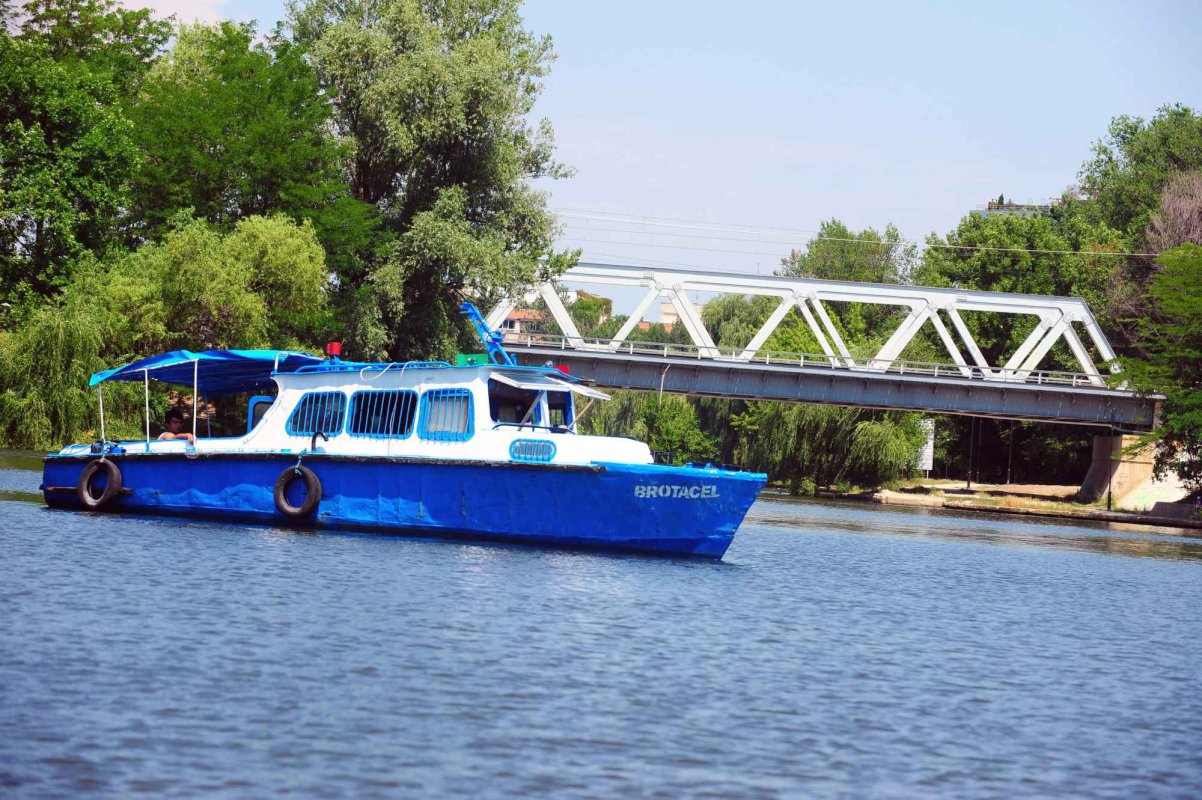 Pod pietonal mobil peste Herăstrău 222375