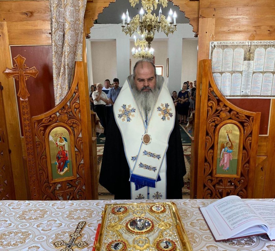 Rugăciuni către Maica Domnului în parohia vasluiană Pâhnești 222377