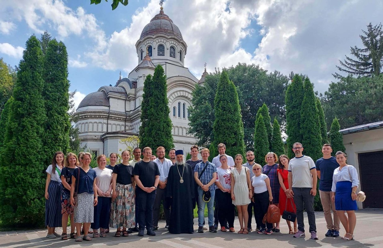 Vizita studenților germani în Eparhia Dunării de Jos 222493