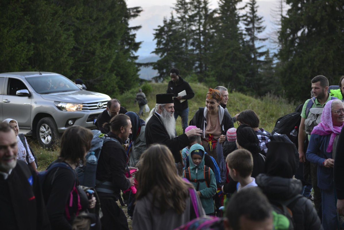 Slujire arhierească pe „Taborul României” 222654