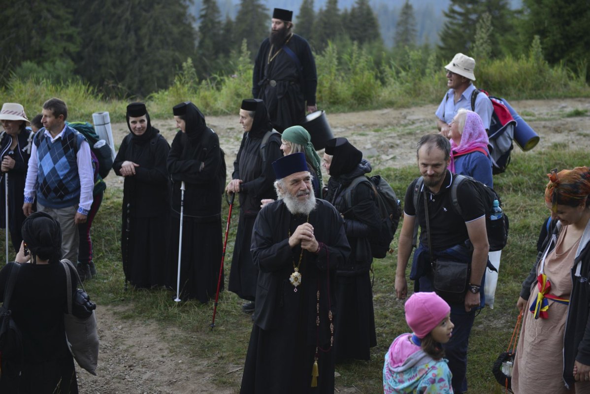 Slujire arhierească pe „Taborul României” 222657