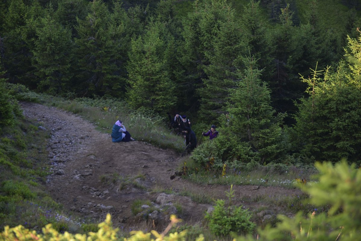 Slujire arhierească pe „Taborul României” 222664
