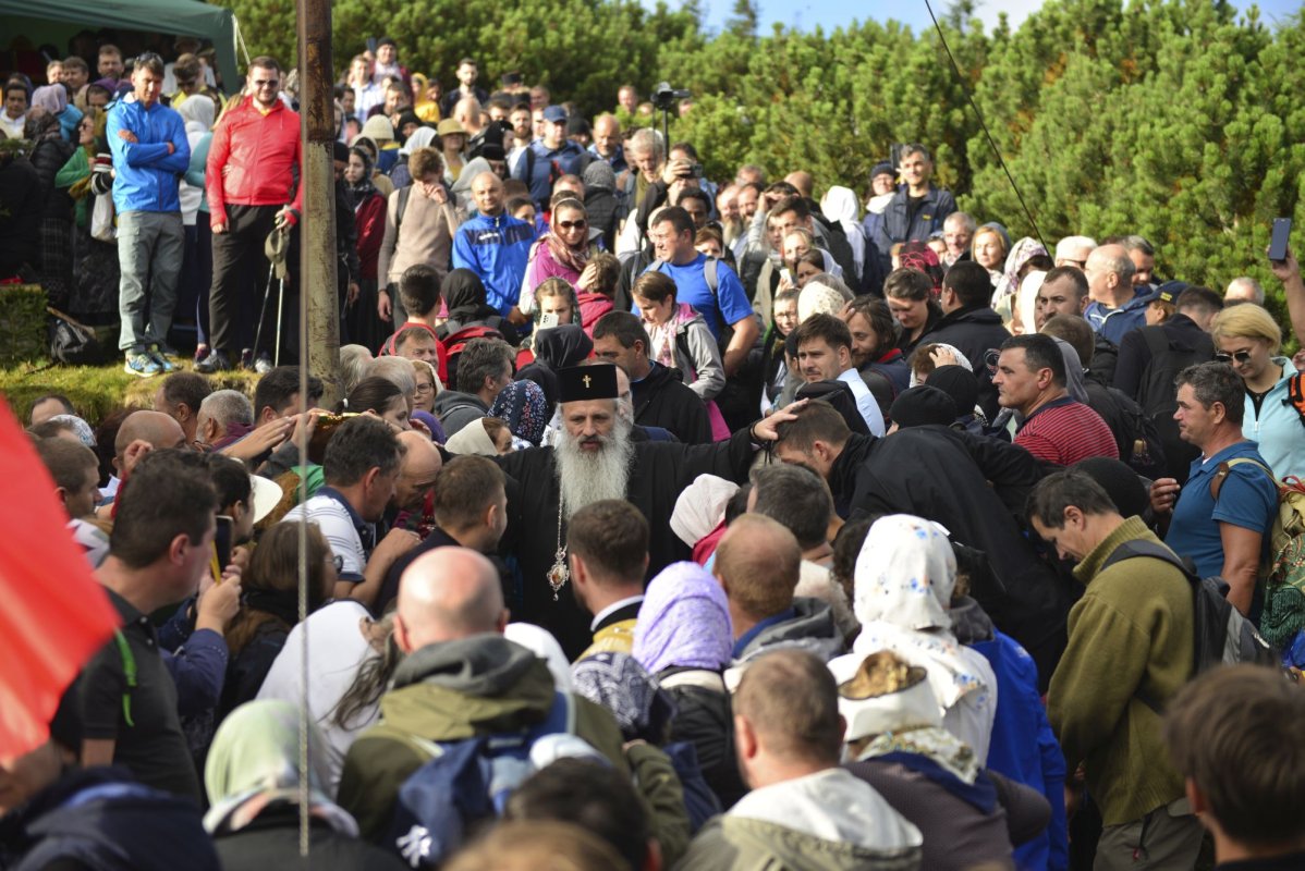 Slujire arhierească pe „Taborul României” 222688