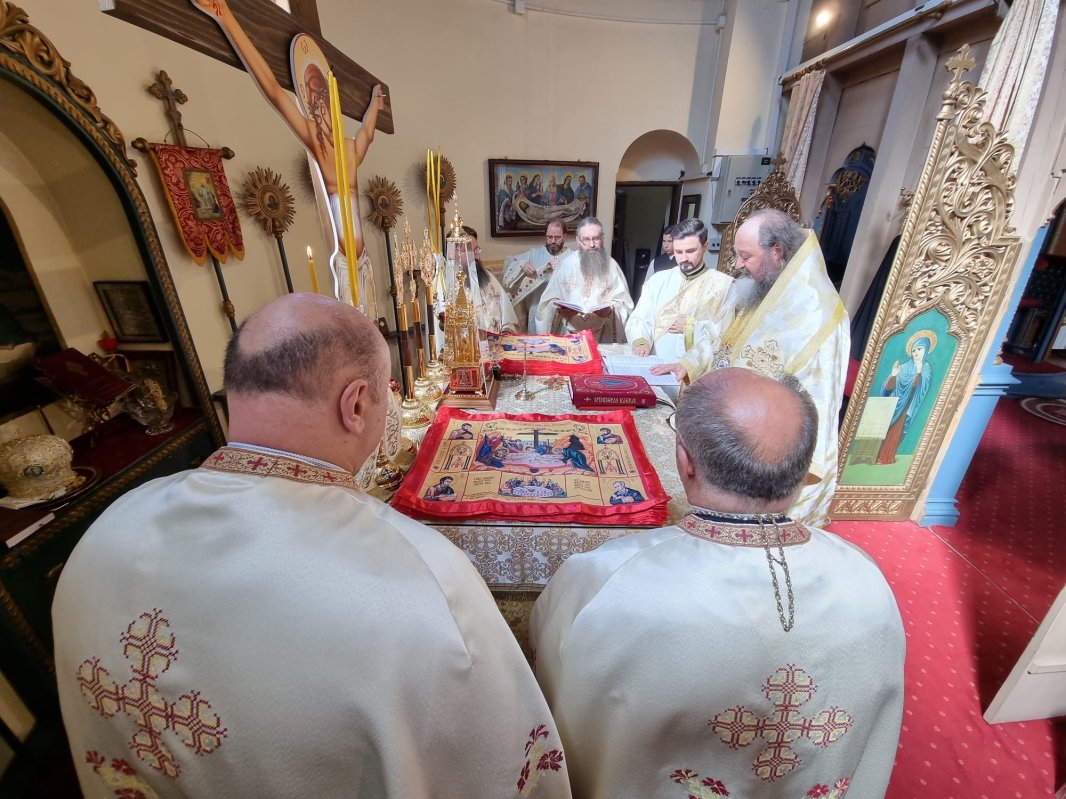 Slujiri arhiereşti în Episcopia Daciei Felix 222810