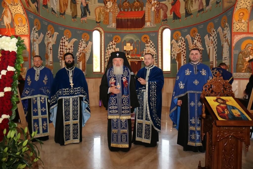 Binecuvântare pentru credincioşii clujeni la Catedrala Mitropolitană 222870