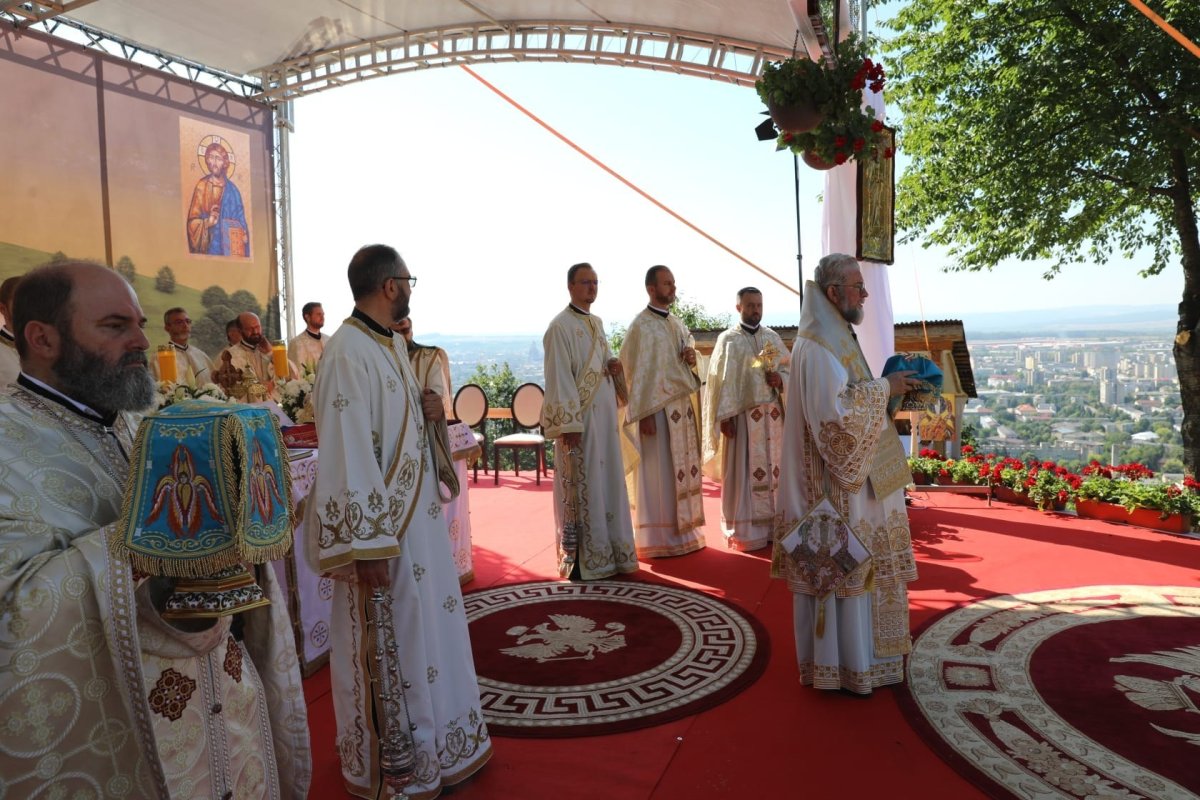 Slujiri arhiereşti în municipiul Baia Mare 222863