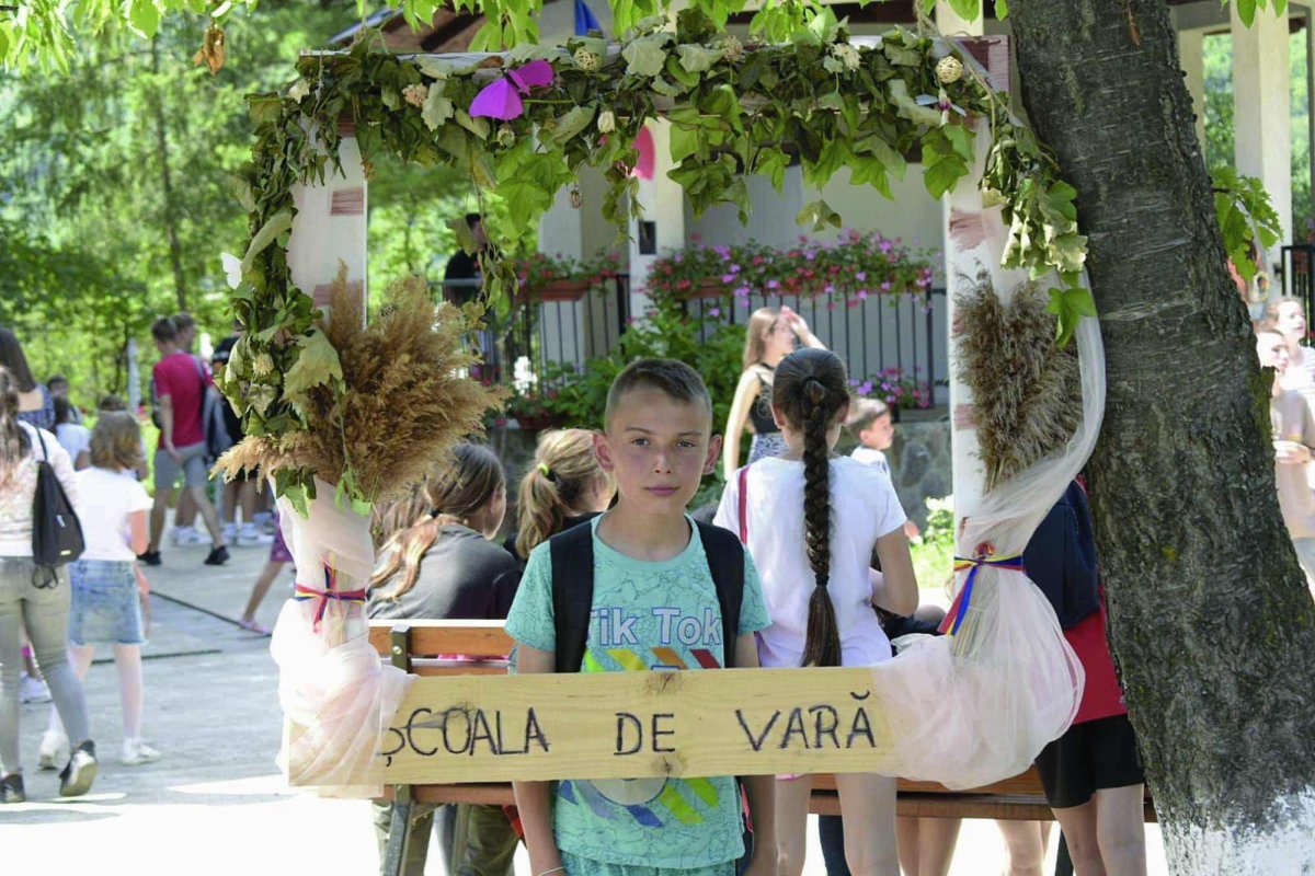 Un model greu  de egalat: Școala de vară din Cucuieţi 222831