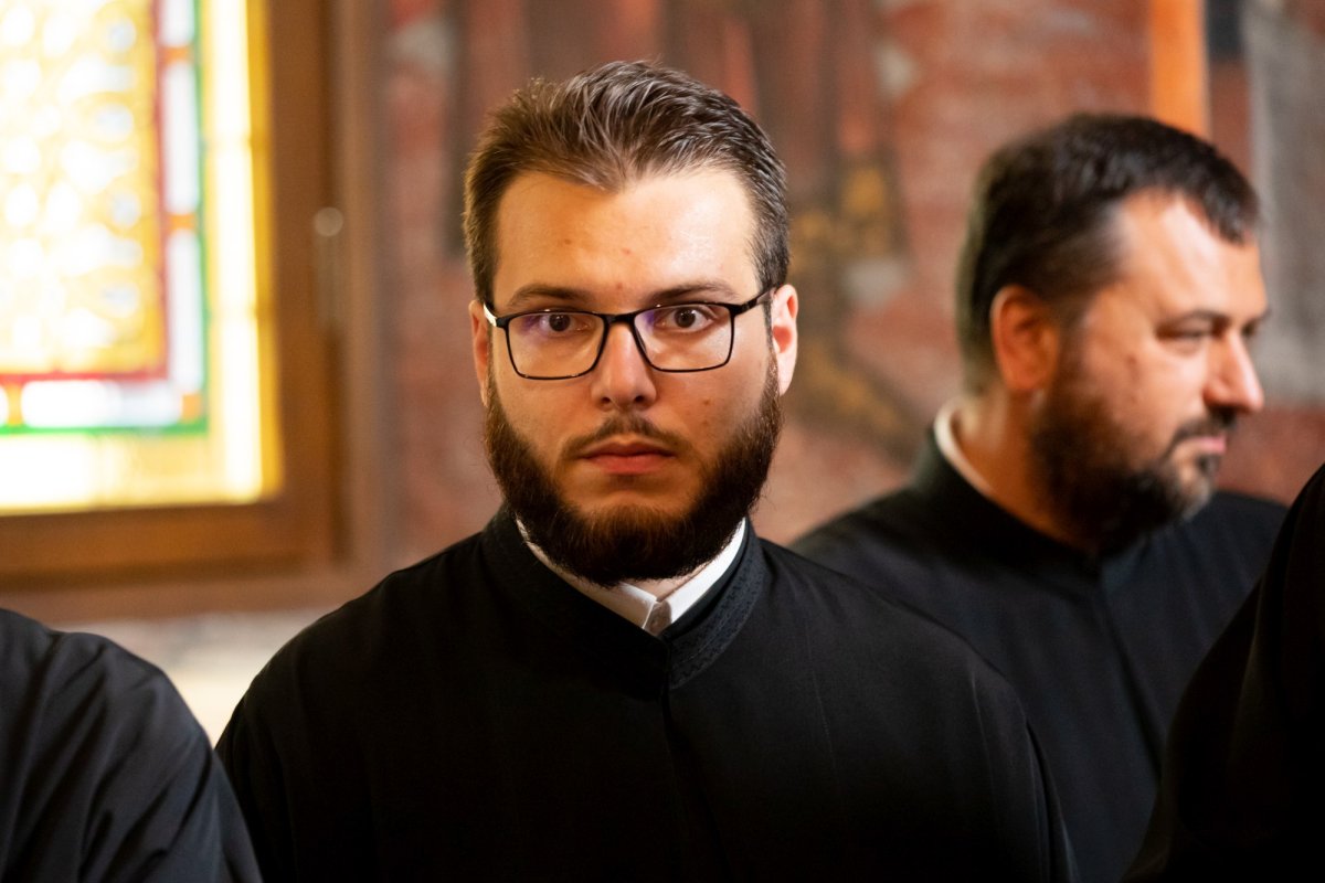 Hirotesii întru duhovnic la paraclisul Reședinței Patriarhale 223141