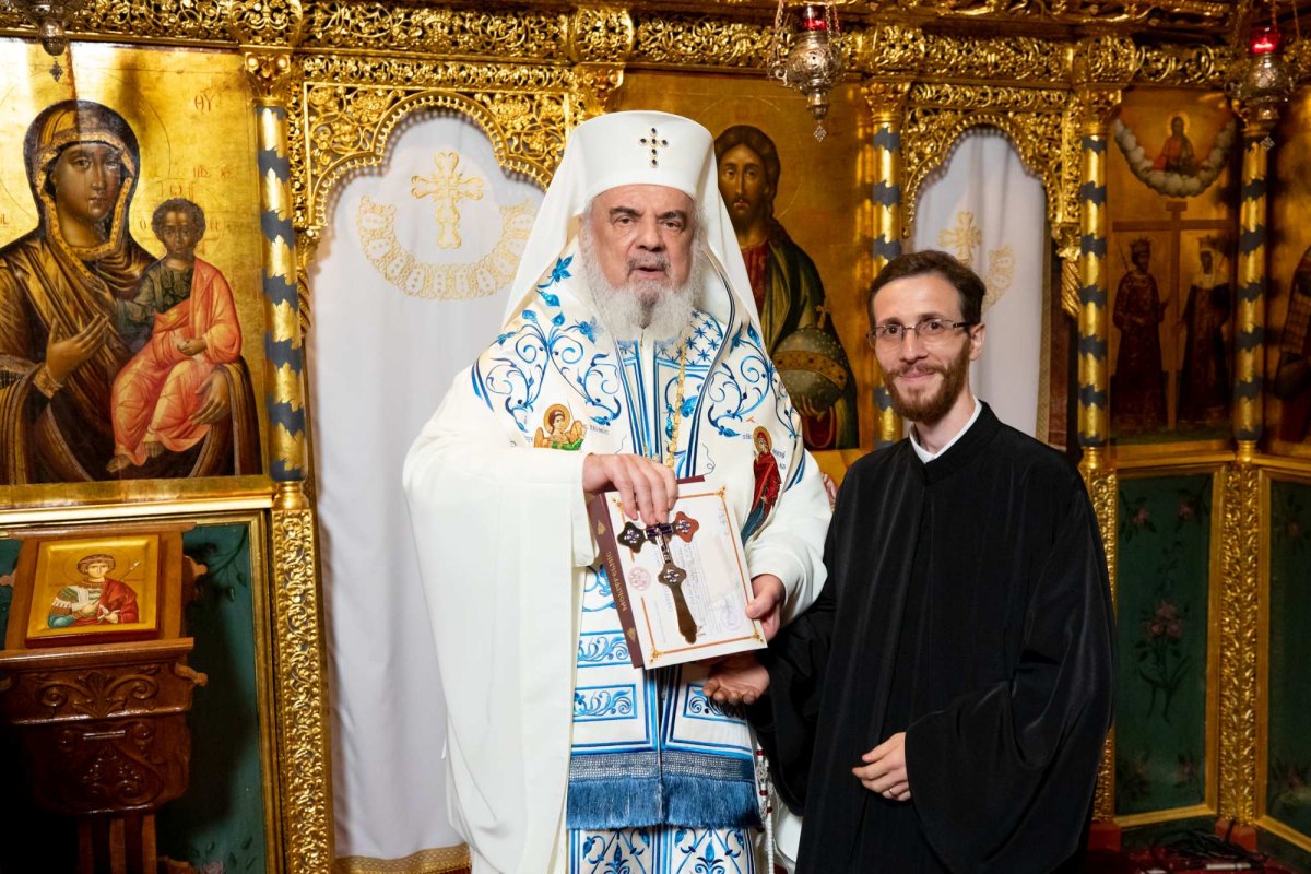Hirotesii întru duhovnic la paraclisul Reședinței Patriarhale 223166
