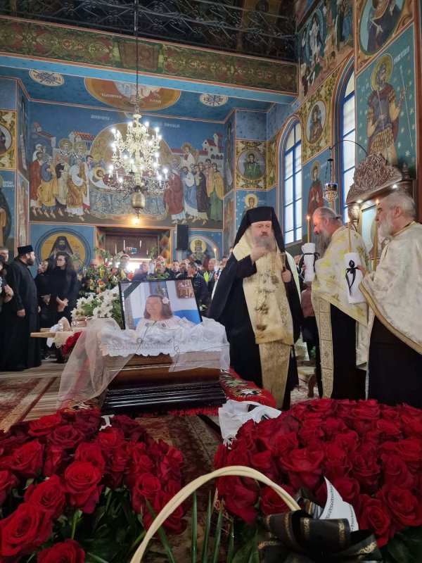 Mesaj de condoleanţe la înmormântarea mamei arhidiaconului Maxim Țifui 223115