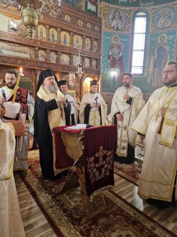 Mesaj de condoleanţe la înmormântarea mamei arhidiaconului Maxim Țifui 223119