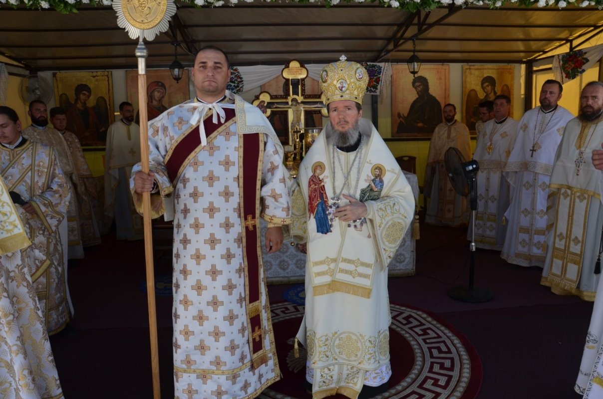 Slujiri arhiereşti în Episcopia Oradiei 223093