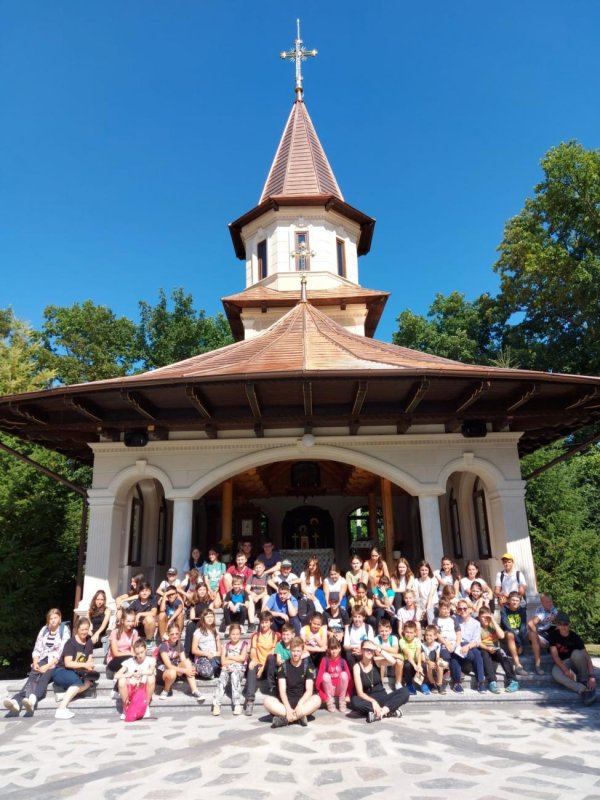 Tabere de vară pentru copii şi tineri din Arhiepiscopia Alba Iuliei 223096