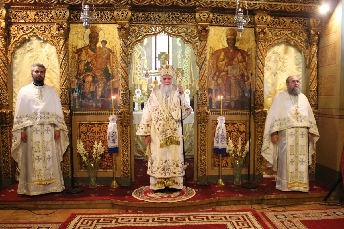 Prăznuirea Sfântului Ierarh Nifon la Catedrala Mitropolitană din Craiova 223309