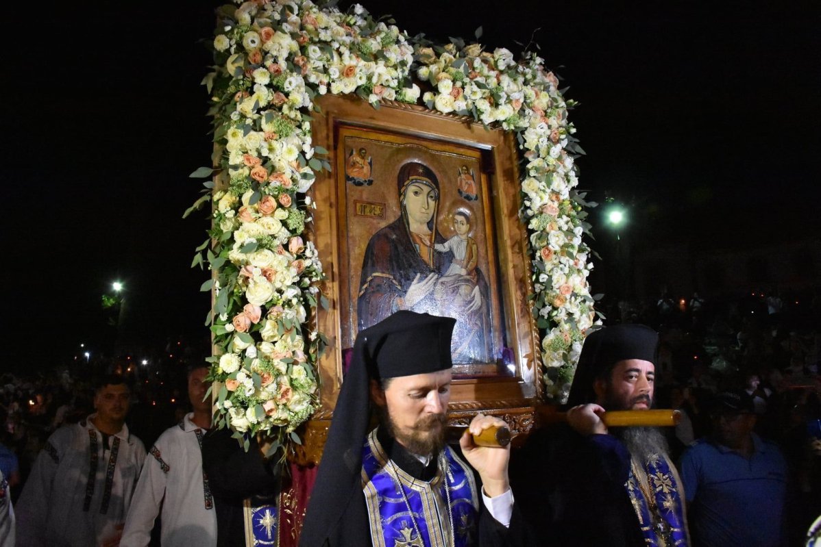 Programul hramului Mănăstirii Nicula 223326