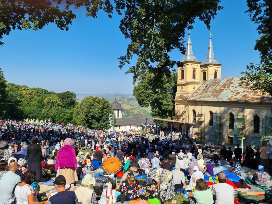 Programul hramului Mănăstirii Nicula 223336