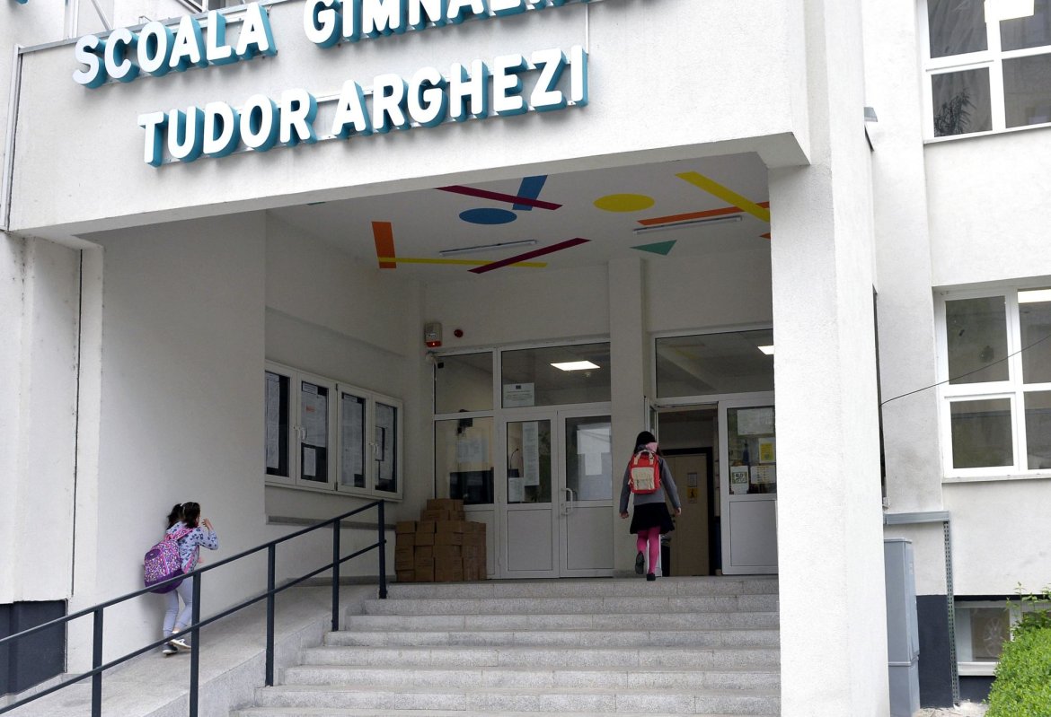 Şcolile ar putea decide criteriile  de acordare a burselor 223296