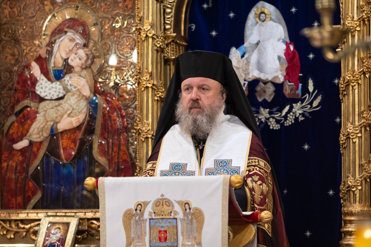 Cântare de prohodire adusă Maicii Domnului pe Colina Patriarhiei 223371