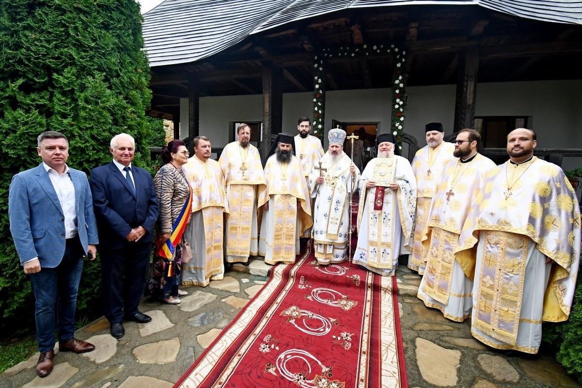 Mitropolitul Basarabiei la hramul Mănăstirii Hadâmbu 223720
