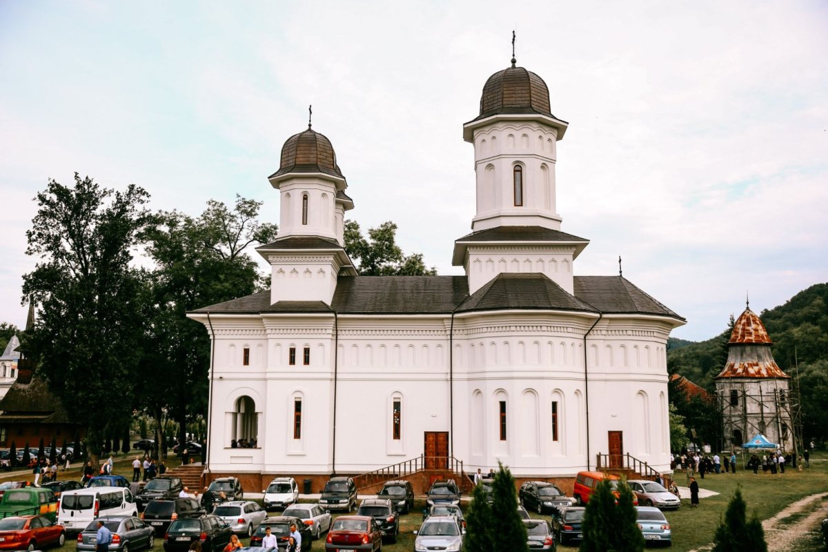 Sărbătoare la Mănăstirea Dobric, supranumită „Nicula Țibleșului” 223708