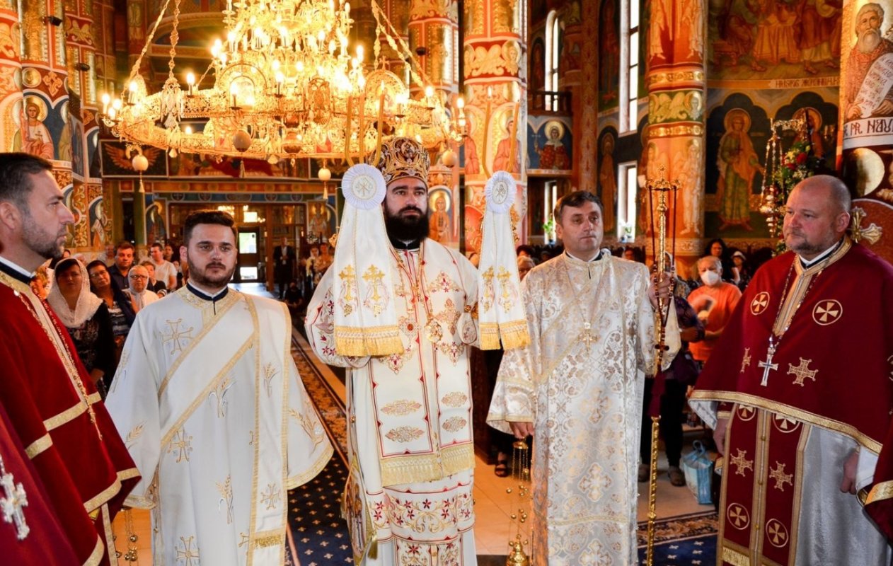 Hramul Bisericii „Sfinții Martiri Brâncoveni” din Deva 223818