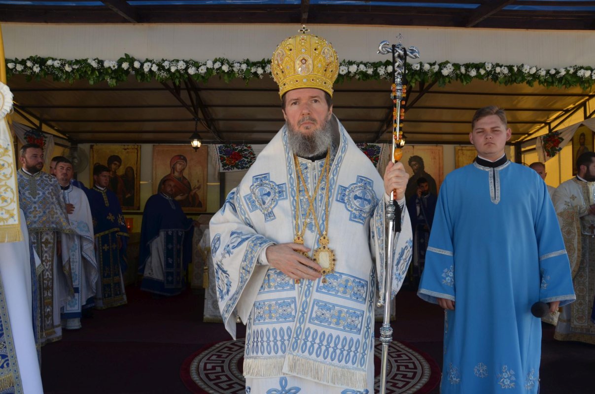 Slujiri arhiereşti în Episcopia Oradiei  223827