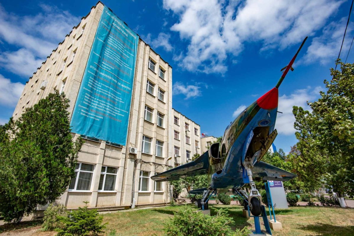 Club de artă pentru studenţii ieşeni politehnişti  223863