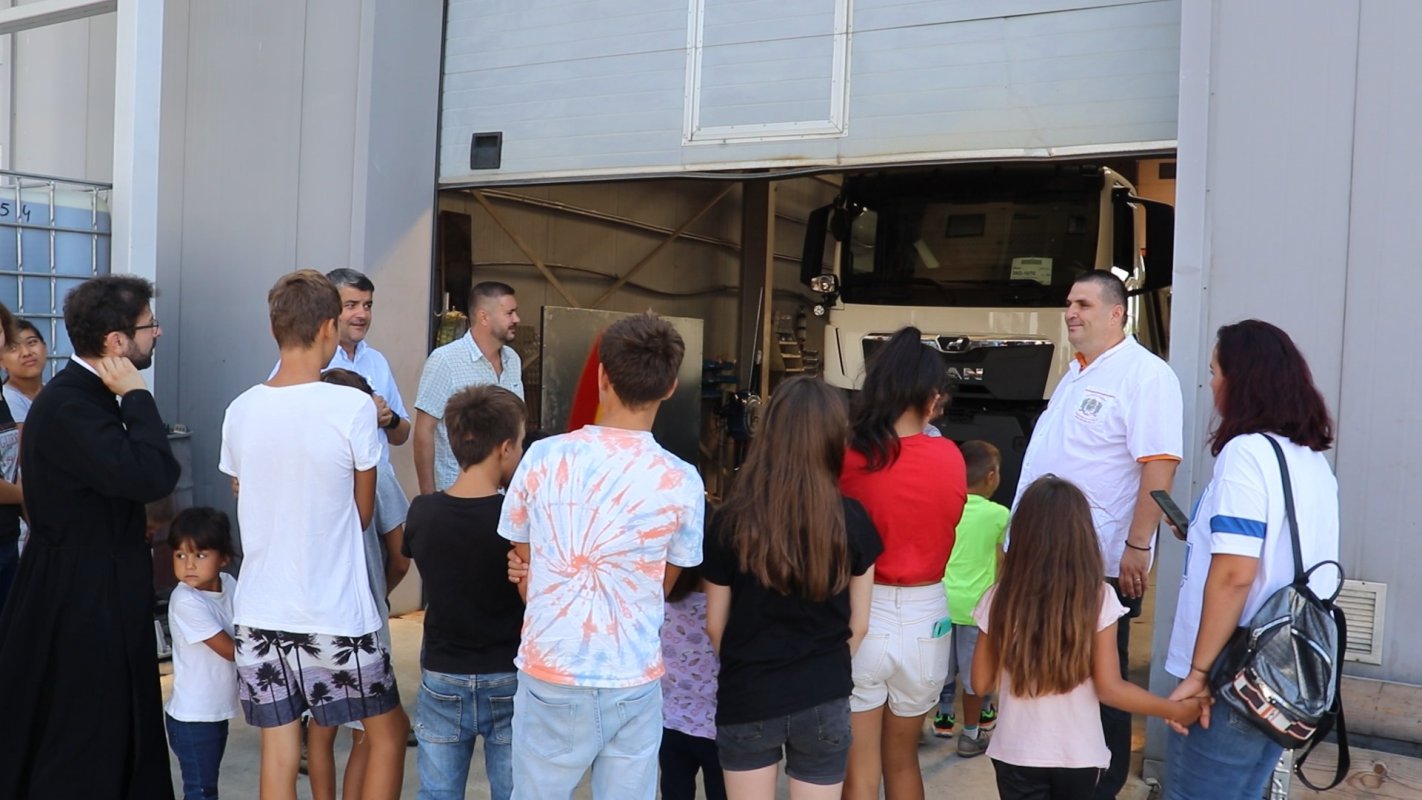 O nouă experiență utilă pentru copii în campania „Ajutor pentru elevi” 223899