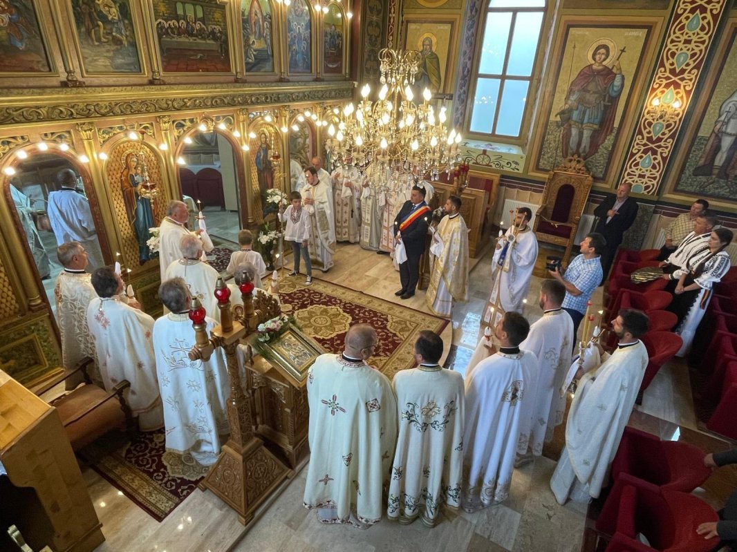 Resfințirea bisericii din Câțcău, judeţul Cluj 223959