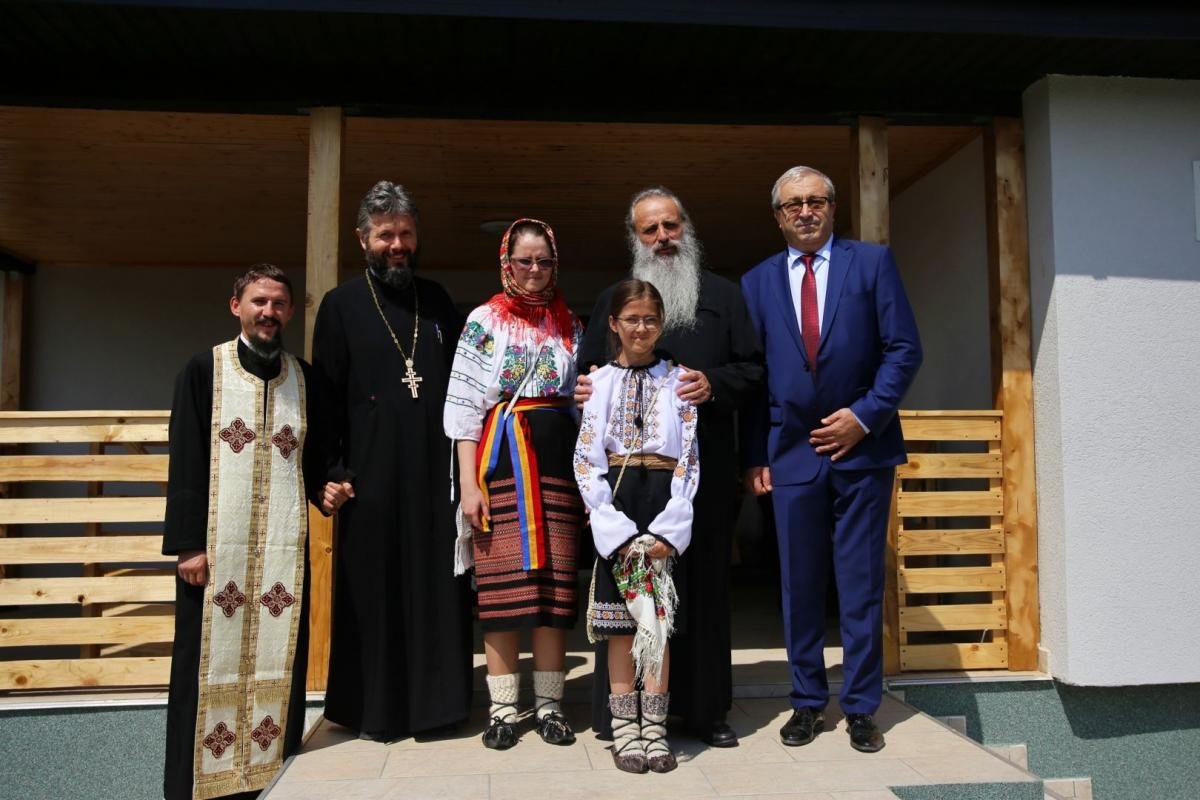 Sfințire în satul ieșean Slobozia 223949