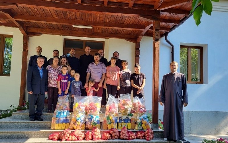 Acțiuni sociale în Arhiepiscopia Argeșului și Muscelului 224107