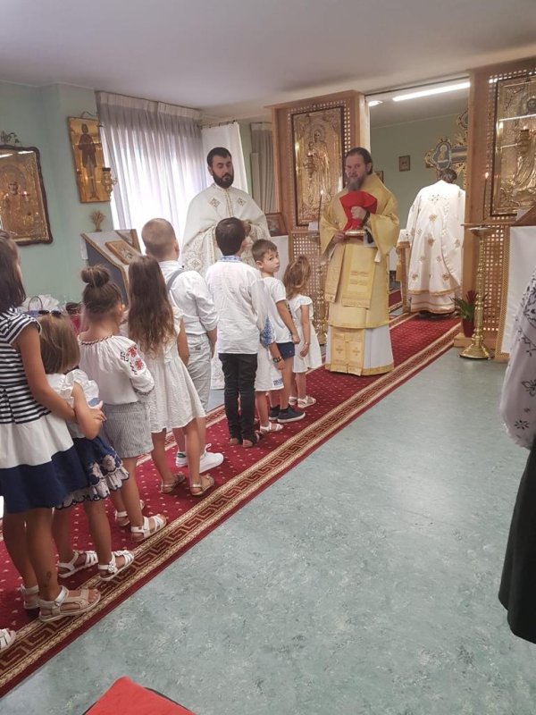 Hramul parohiei românești din Ejea de los Caballeros, Spania 224111