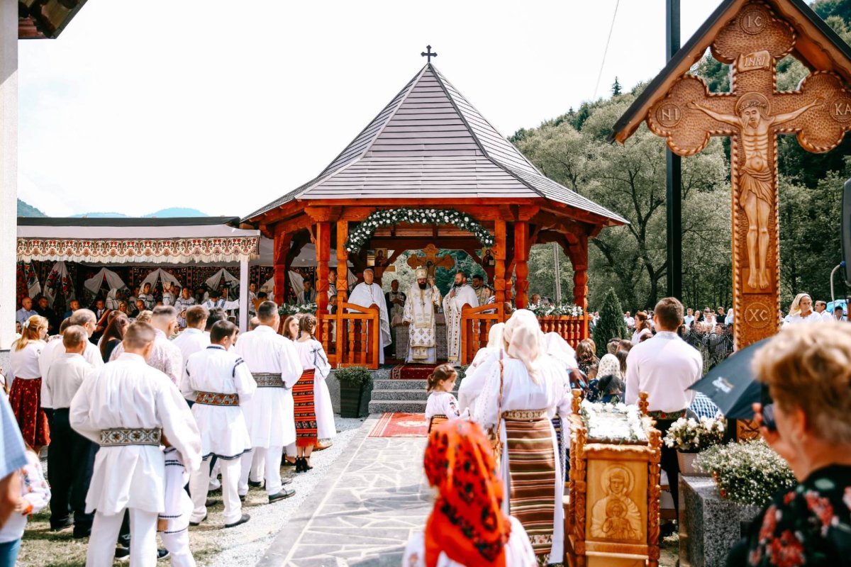 Slujiri arhiereşti în Arhiepiscopia Vadului, Feleacului și Clujului 224054